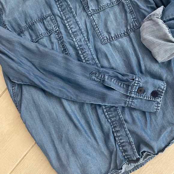 Lot of 2 casual button down tops, size small. J Crew and ace delivery - Picture 2 of 9